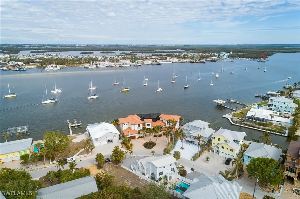 Fort Myers Beach FL, 391 Palermo Circle