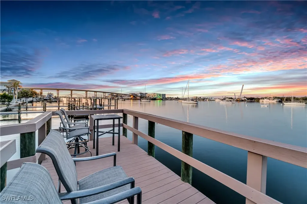 391 Palermo Circle Fort Myers Beach FL 33931