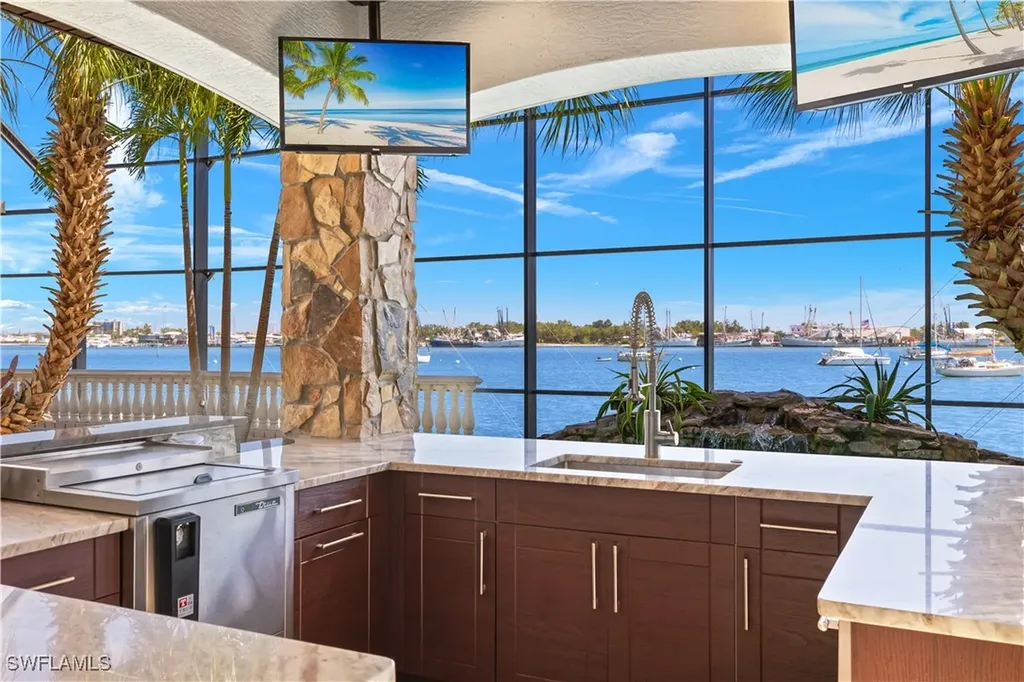 391 Palermo Circle Fort Myers Beach FL 33931