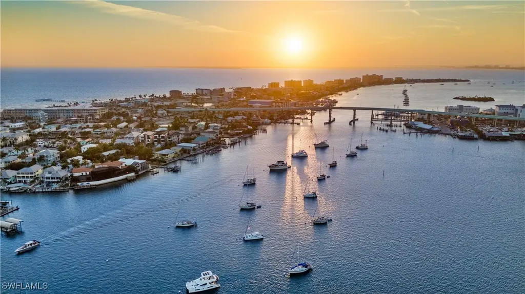 391 Palermo Circle Fort Myers Beach FL 33931