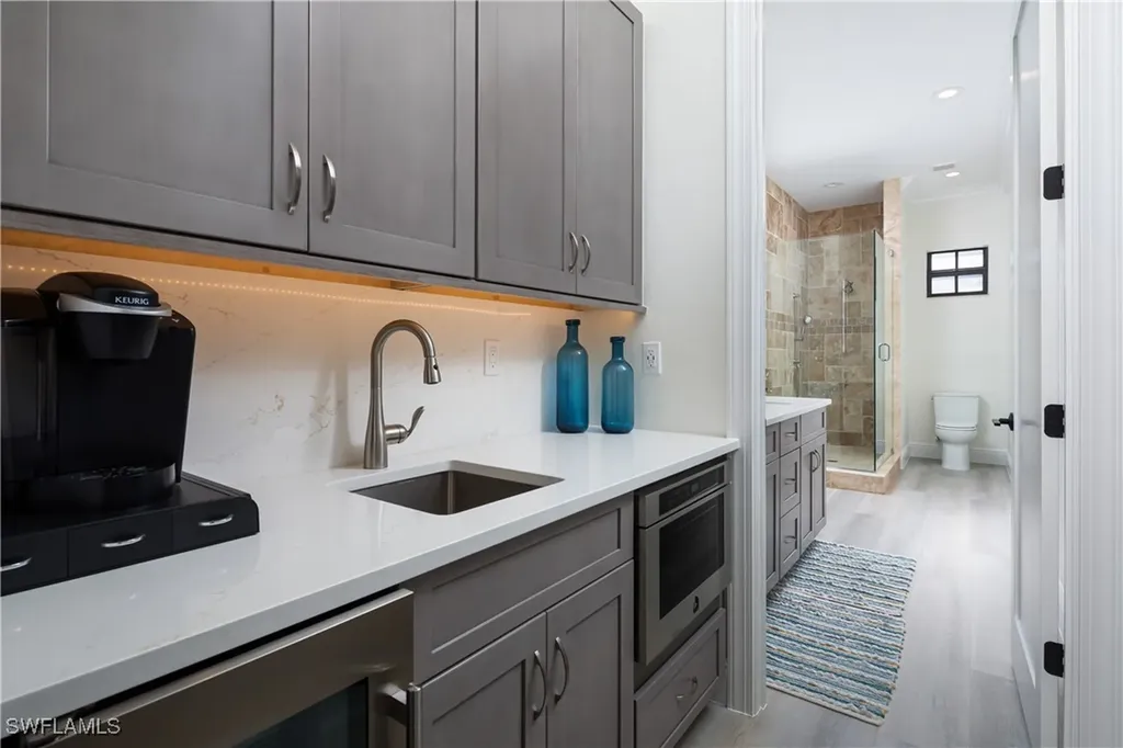 391 Palermo Circle Fort Myers Beach FL 33931