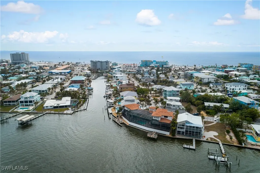 391 Palermo Circle Fort Myers Beach FL 33931