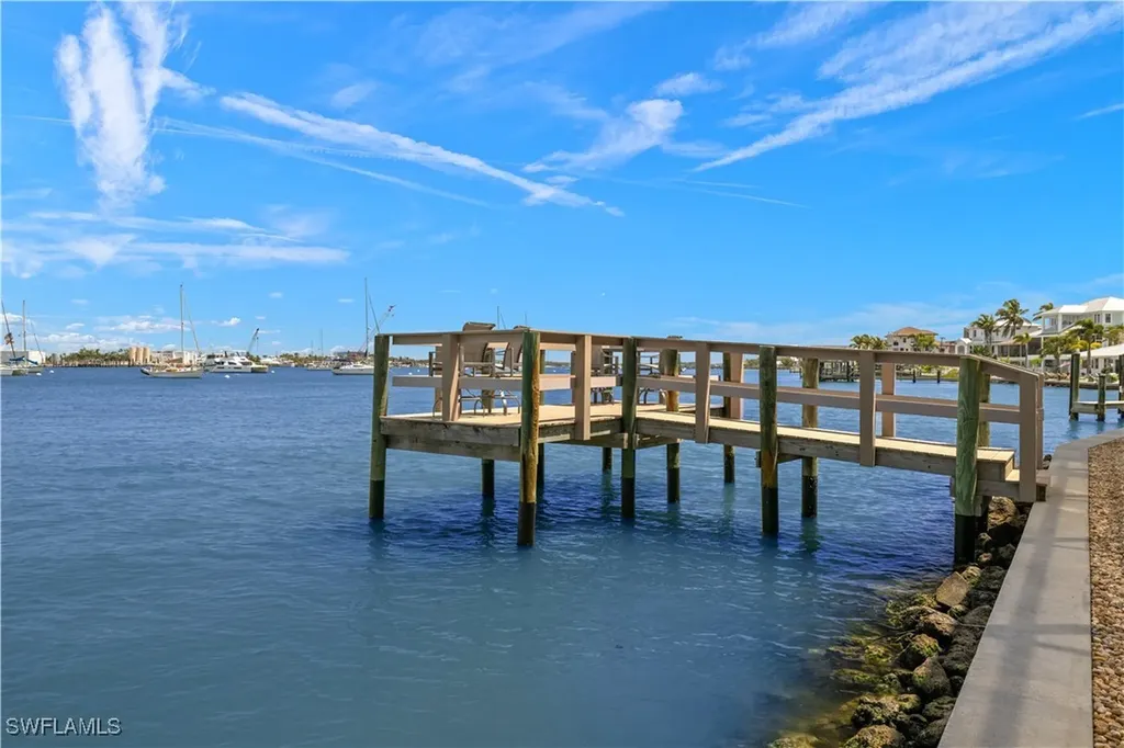 391 Palermo Circle Fort Myers Beach FL 33931