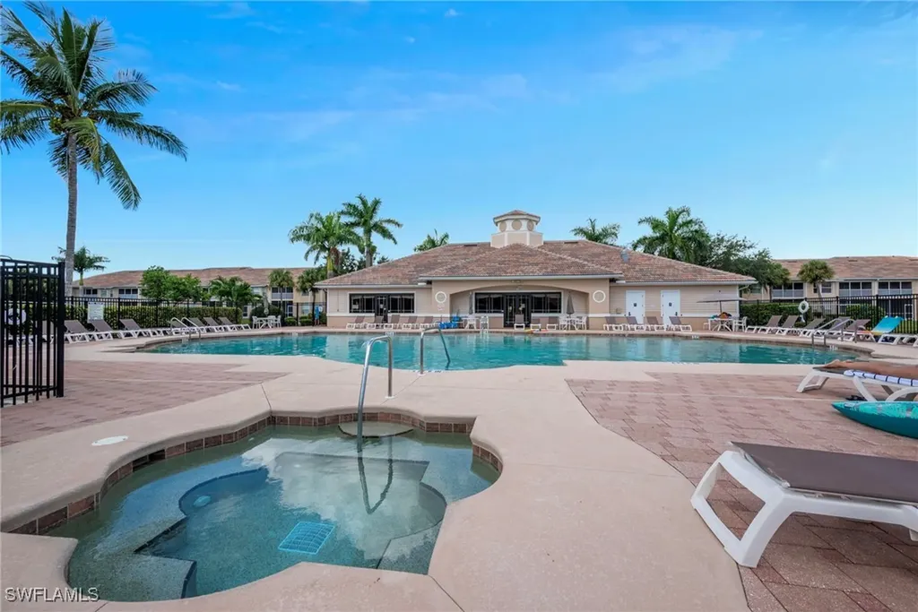 8550 Kingbird Loop Estero FL 33967