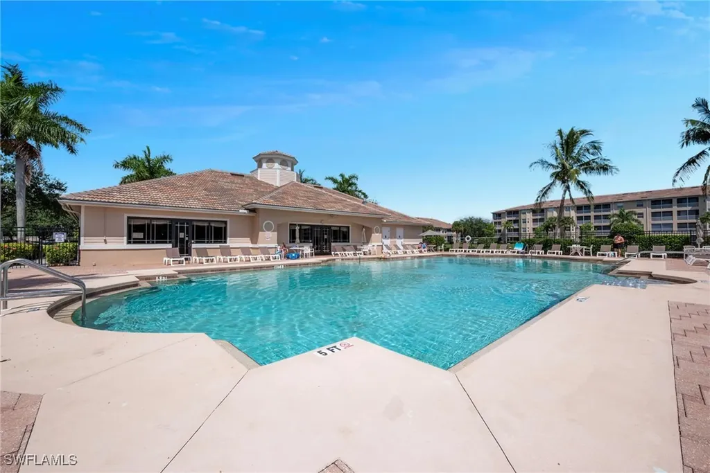 8550 Kingbird Loop Estero FL 33967
