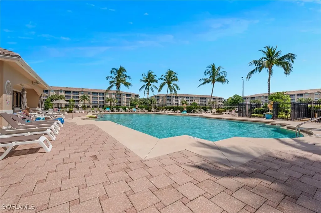 8550 Kingbird Loop Estero FL 33967