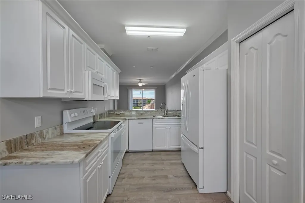 8550 Kingbird Loop Estero FL 33967