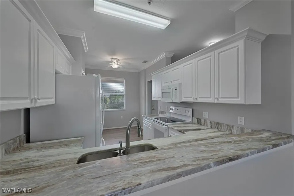 8550 Kingbird Loop Estero FL 33967