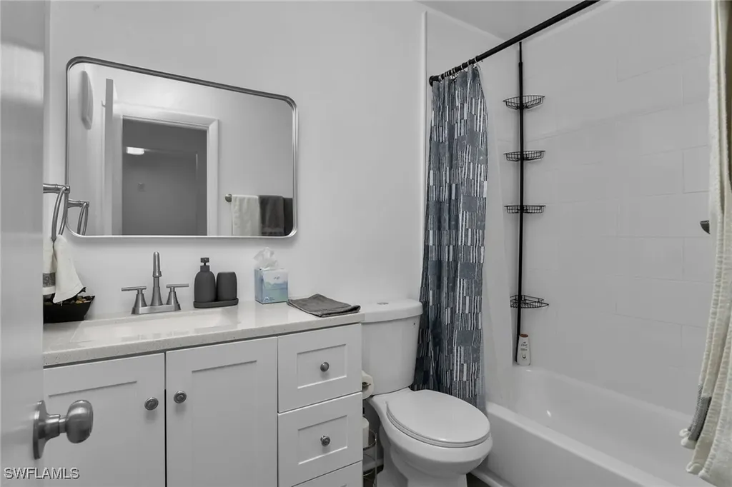 3225 E Riverside Drive Fort Myers FL 33916