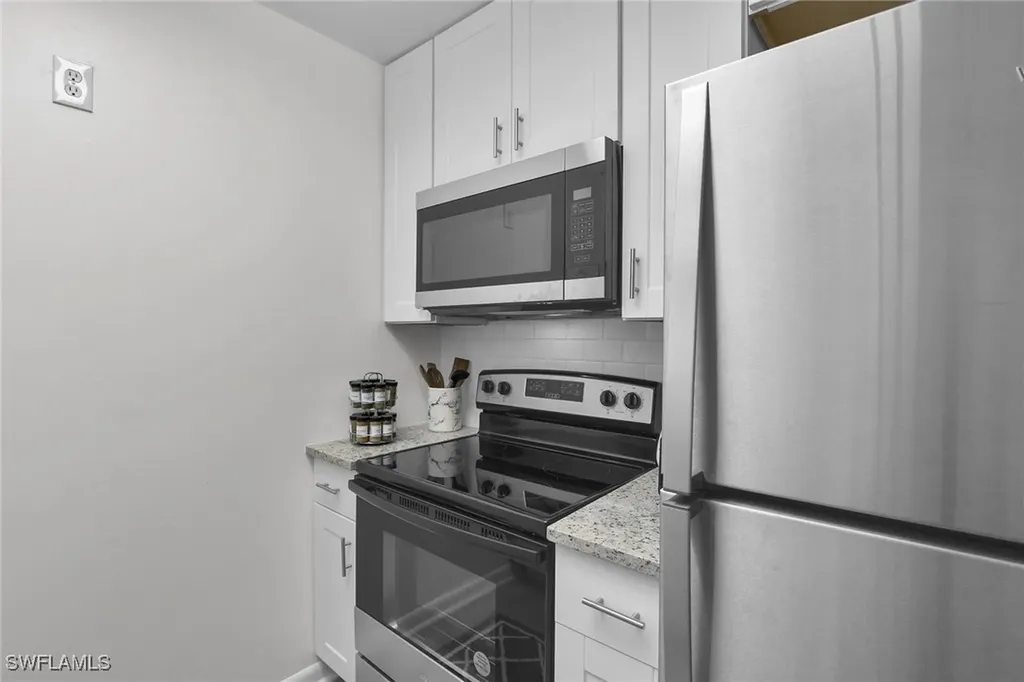 3225 E Riverside Drive Fort Myers FL 33916