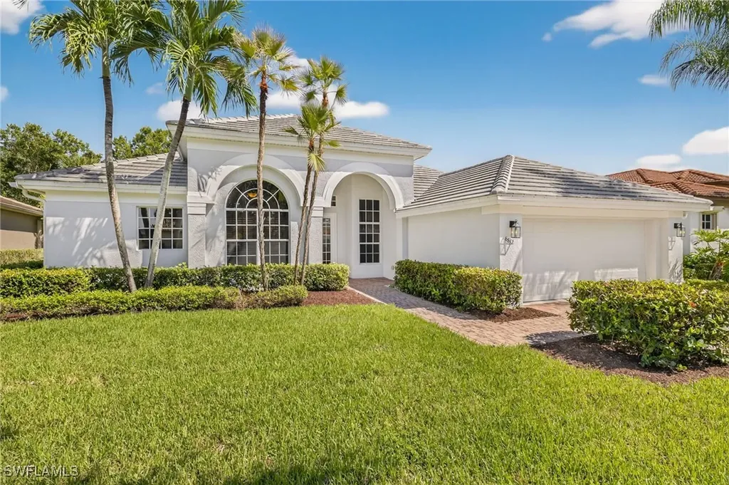 8812 Mustang Island Circle Naples FL 34113