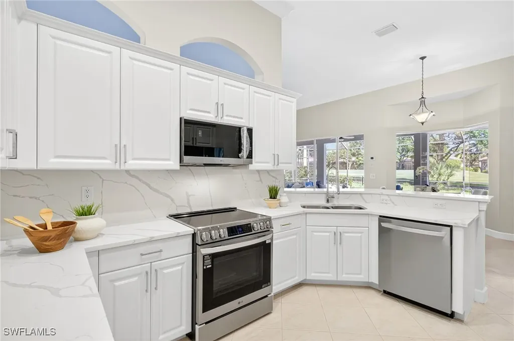 8812 Mustang Island Circle Naples FL 34113
