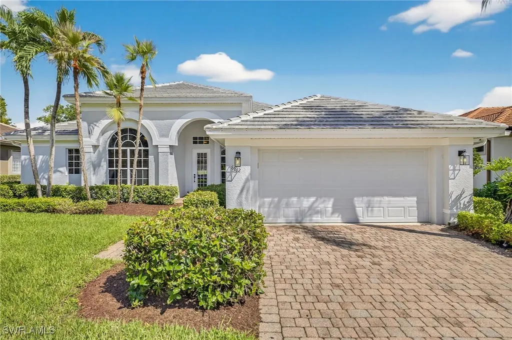 8812 Mustang Island Circle Naples FL 34113