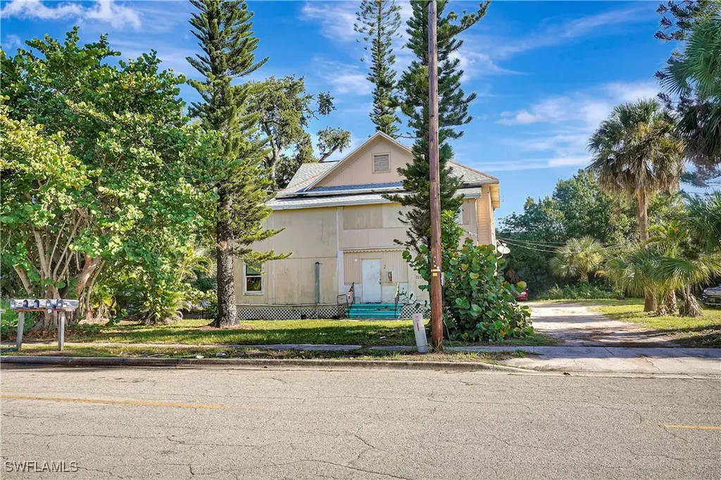 2135 Hoople Street Fort Myers FL 33901