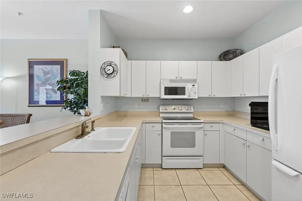 3471 Pointe Creek Court Bonita Springs FL 34134