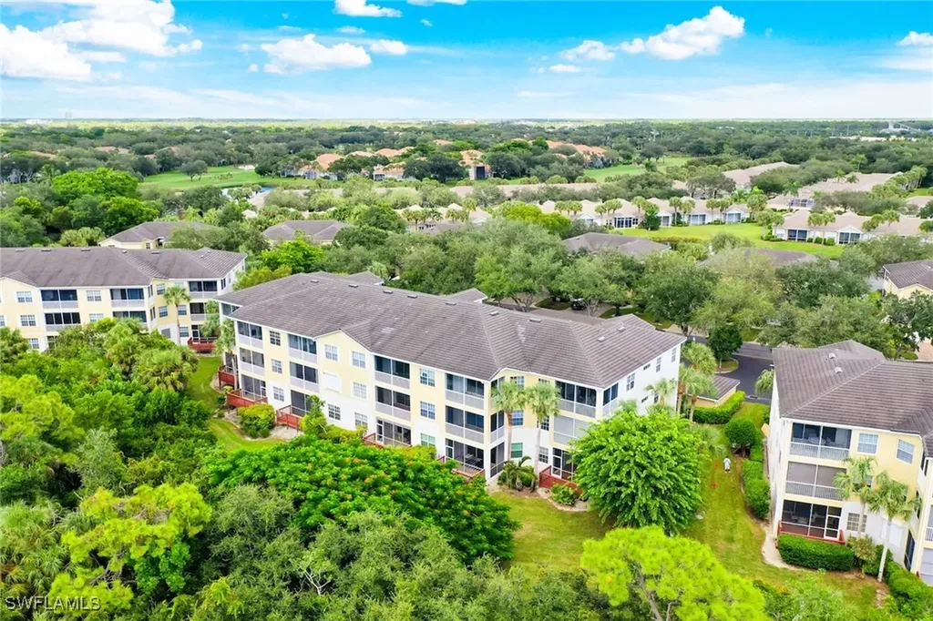 3471 Pointe Creek Court Bonita Springs FL 34134