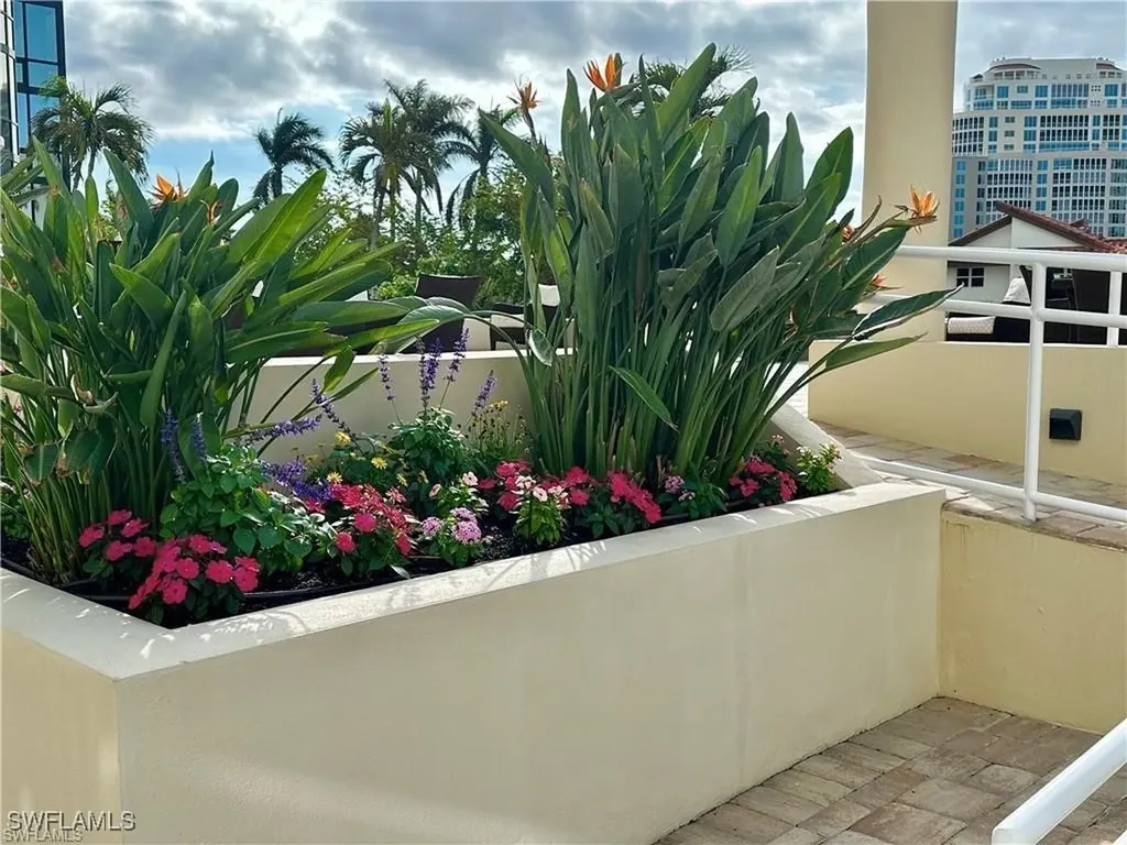 4751 Gulf Shore Boulevard N Naples FL 34103