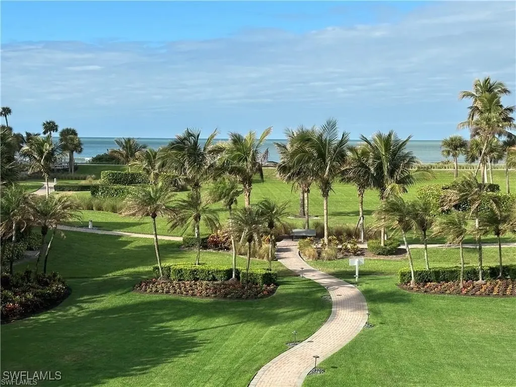 4751 Gulf Shore Boulevard N Naples FL 34103