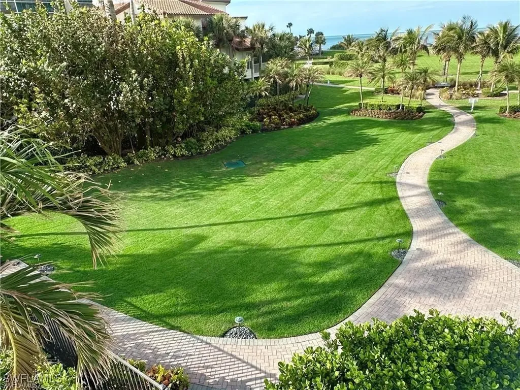 4751 Gulf Shore Boulevard N Naples FL 34103