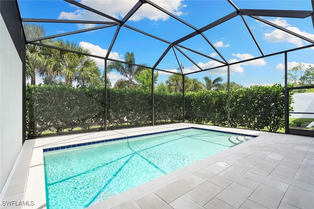 14875 Loggerhead Drive Naples FL 34120
