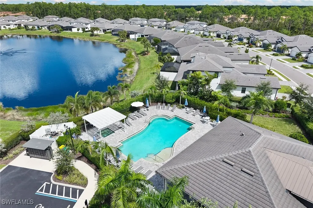 14875 Loggerhead Drive Naples FL 34120