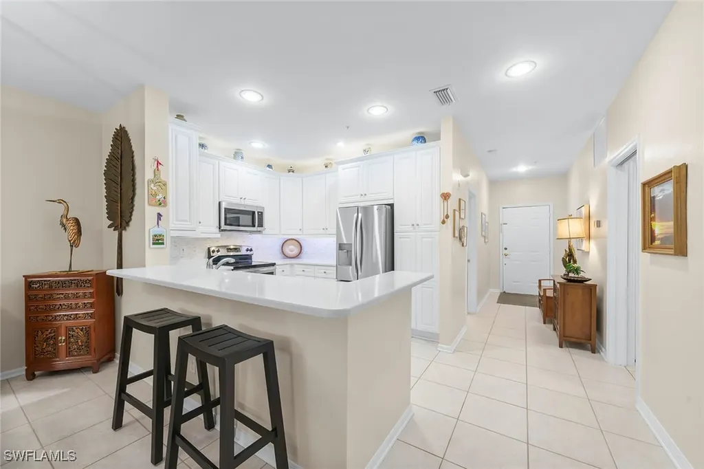 Bonita Springs FL, 3461 Pointe Creek Court, Unit 204