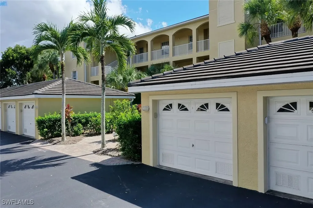 3461 Pointe Creek Court Bonita Springs FL 34134