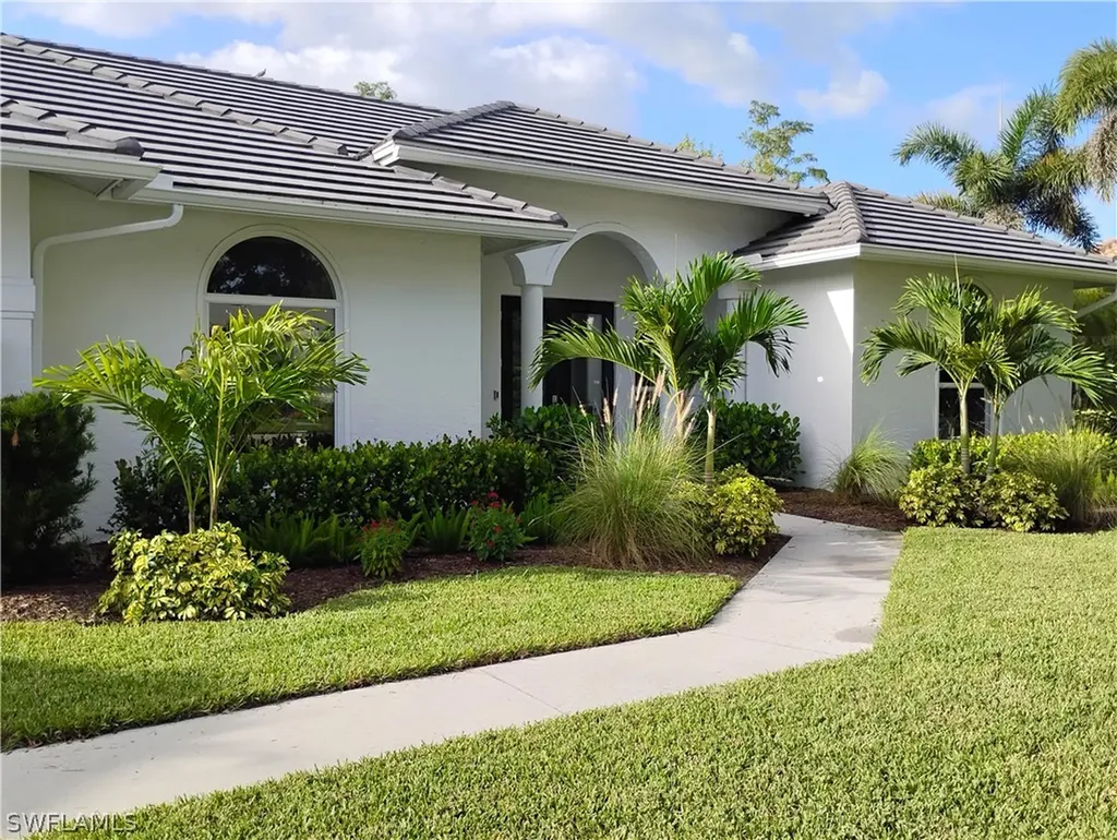 1909 Fairfax Circle Naples FL 34109