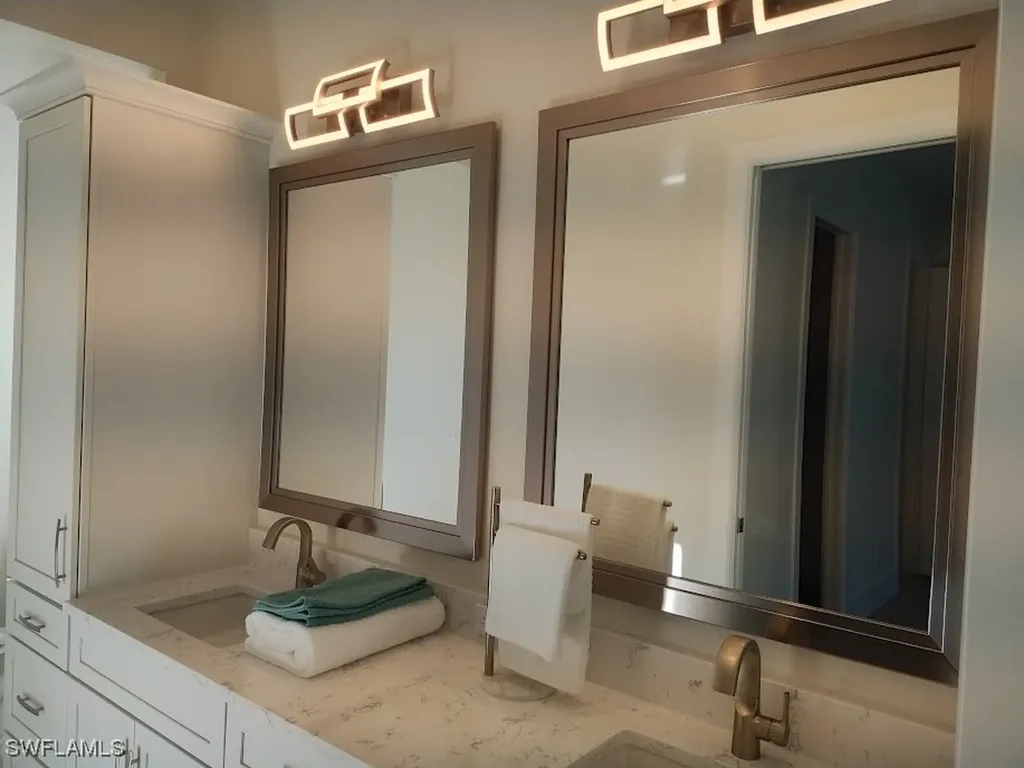 1909 Fairfax Circle Naples FL 34109