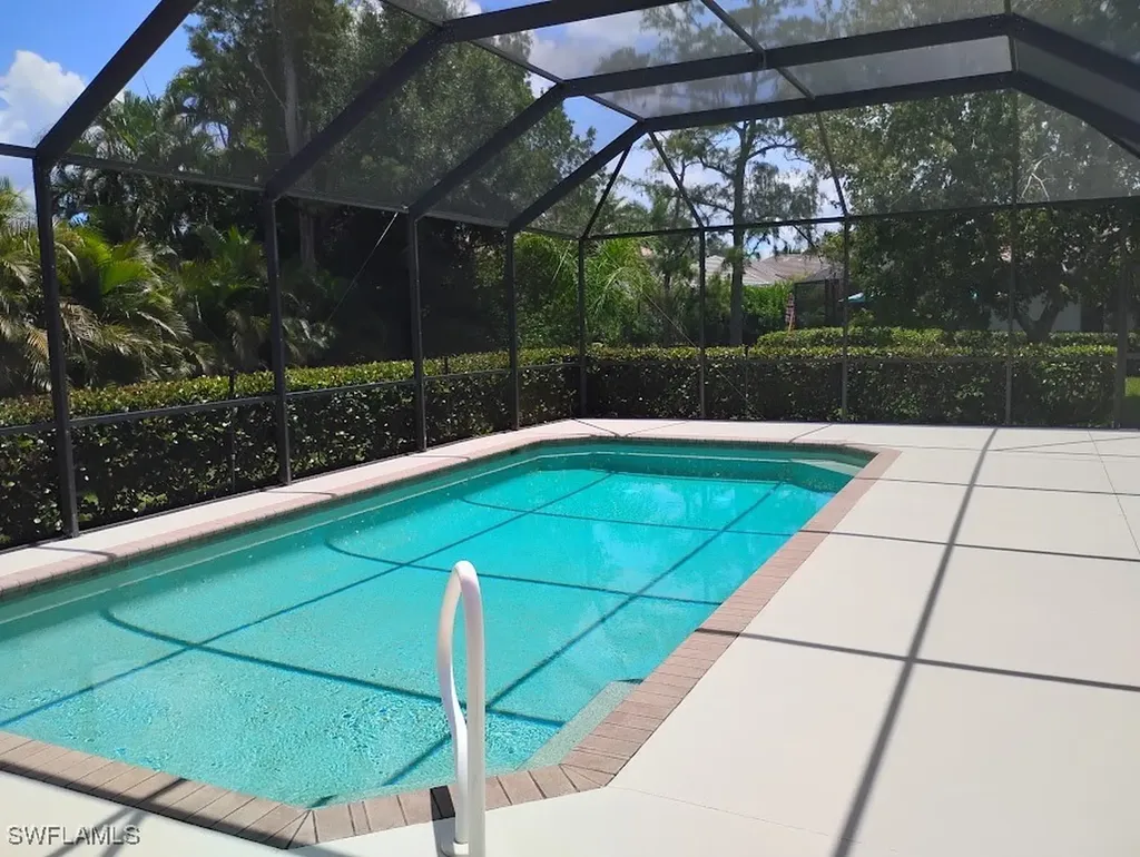 1909 Fairfax Circle Naples FL 34109
