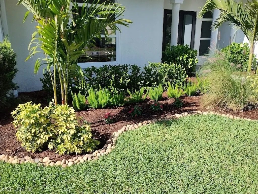1909 Fairfax Circle Naples FL 34109