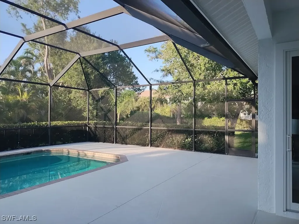 1909 Fairfax Circle Naples FL 34109