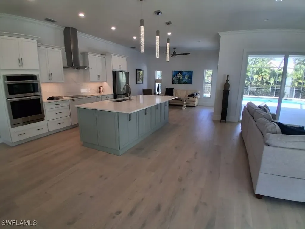 1909 Fairfax Circle Naples FL 34109