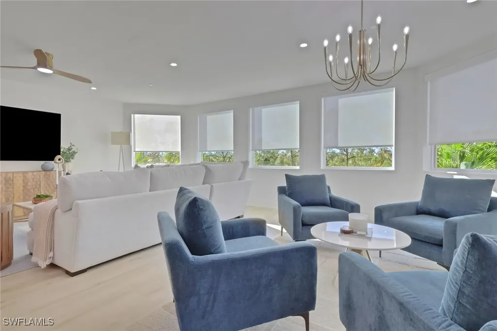 2728 Tiburon Boulevard E Naples FL 34109