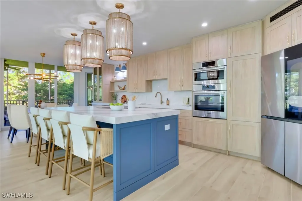 2728 Tiburon Boulevard E Naples FL 34109