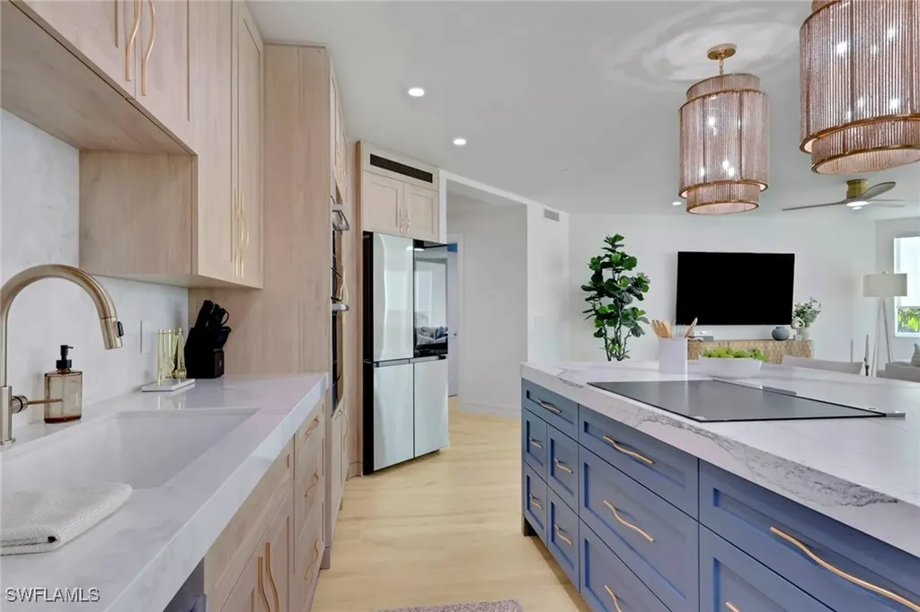 2728 Tiburon Boulevard E Naples FL 34109