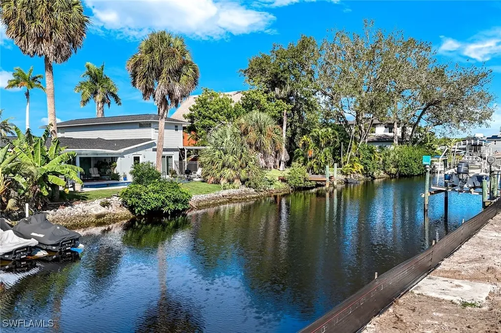 27281 Buccaneer Drive Bonita Springs FL 34135