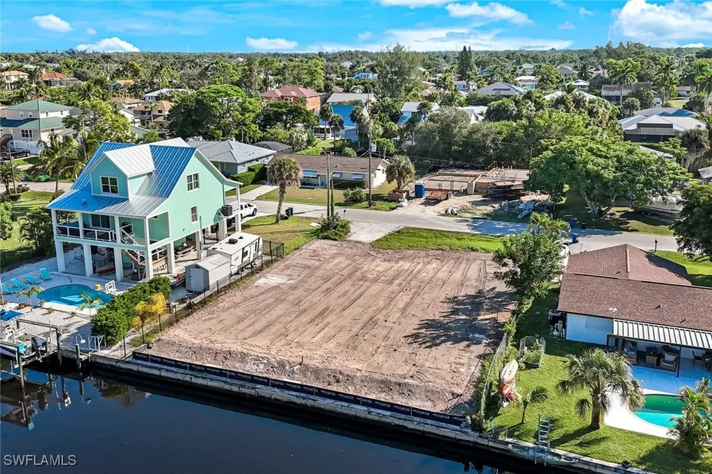 27281 Buccaneer Drive Bonita Springs FL 34135