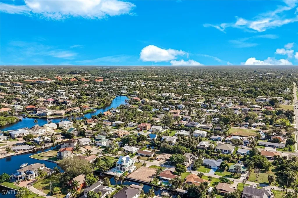 27281 Buccaneer Drive Bonita Springs FL 34135