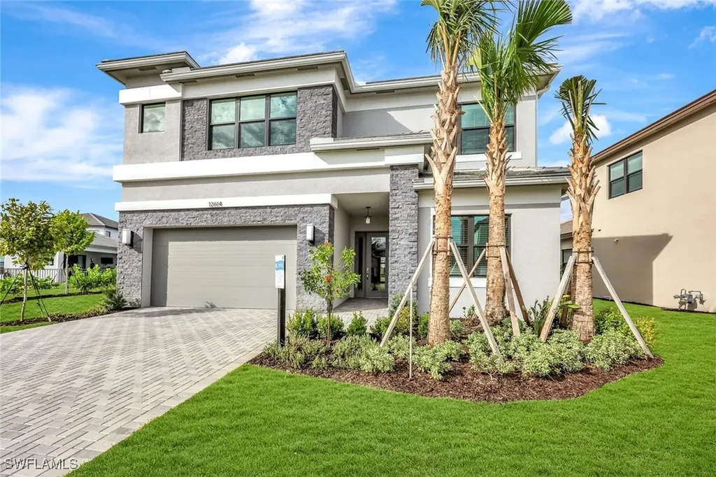 Estero FL, 12614 Alderson Avenue