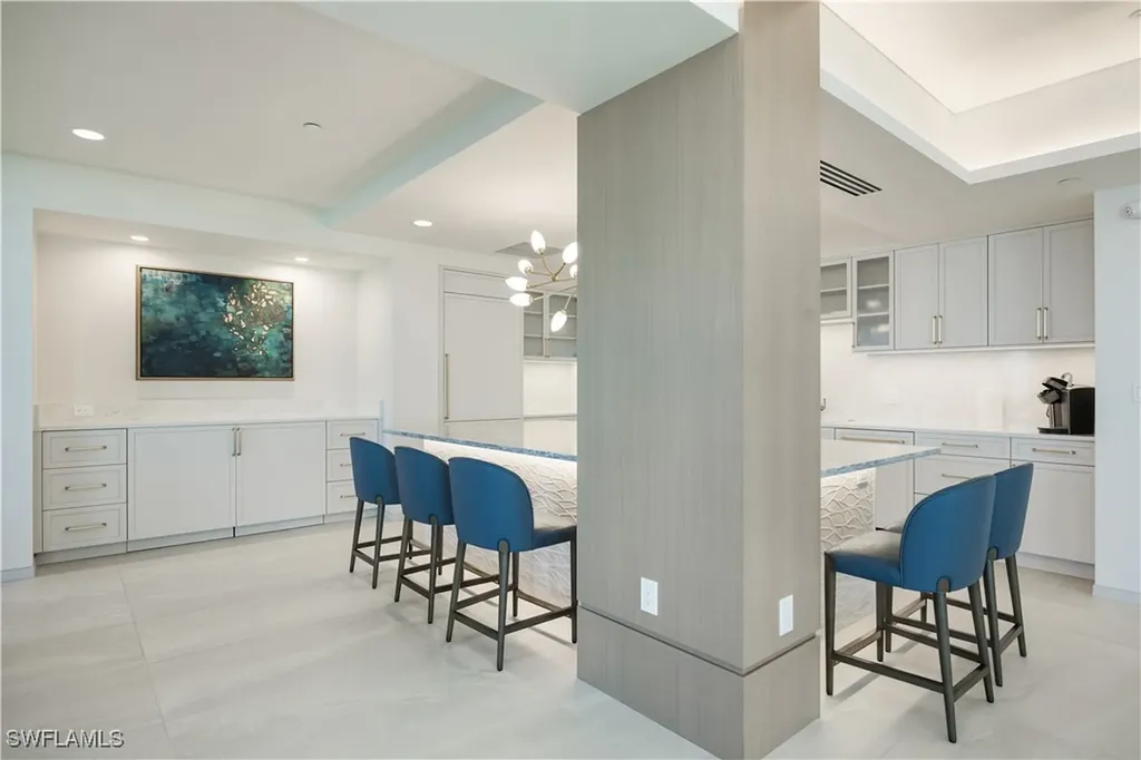 4005 Gulf Shore Boulevard N Naples FL 34103