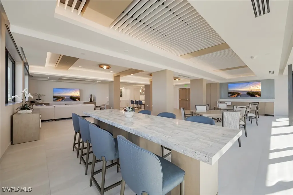 4005 Gulf Shore Boulevard N Naples FL 34103