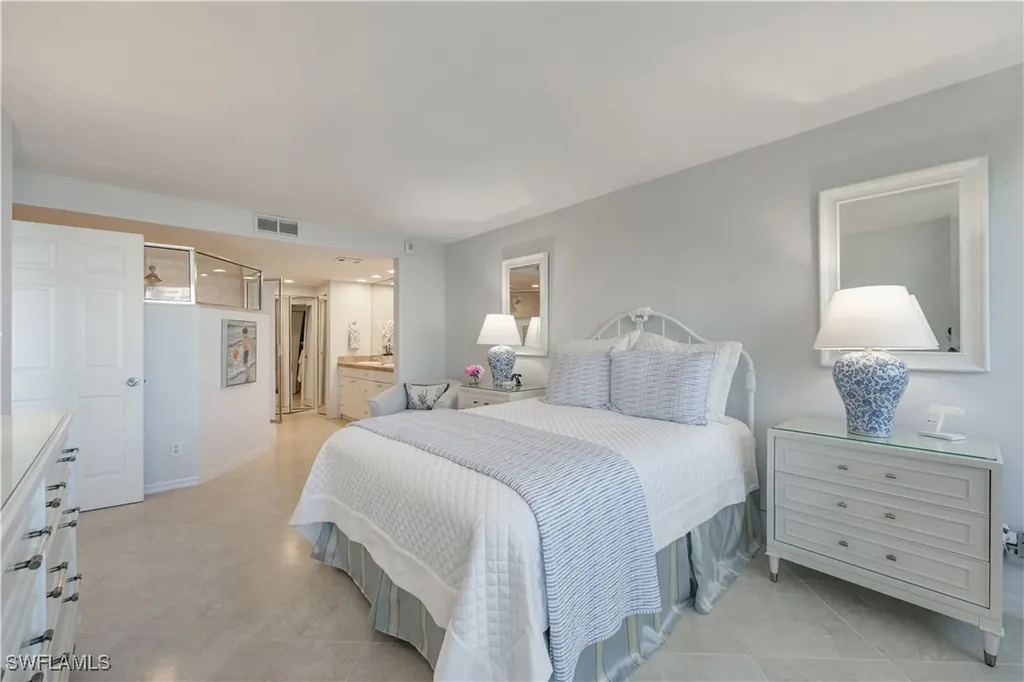 4005 Gulf Shore Boulevard N Naples FL 34103