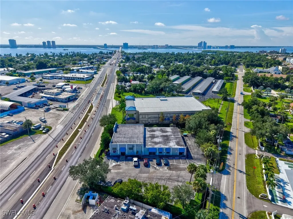 1357 N Tamiami Trail North Fort Myers FL 33903