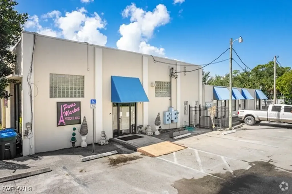 1357 N Tamiami Trail North Fort Myers FL 33903