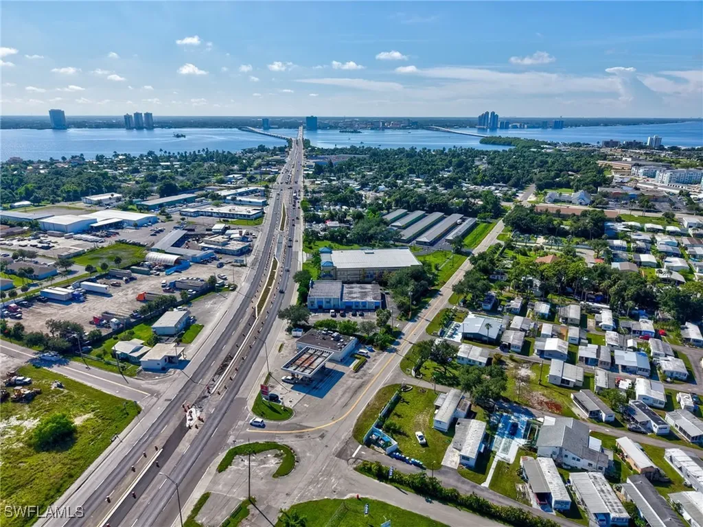 1357 N Tamiami Trail North Fort Myers FL 33903