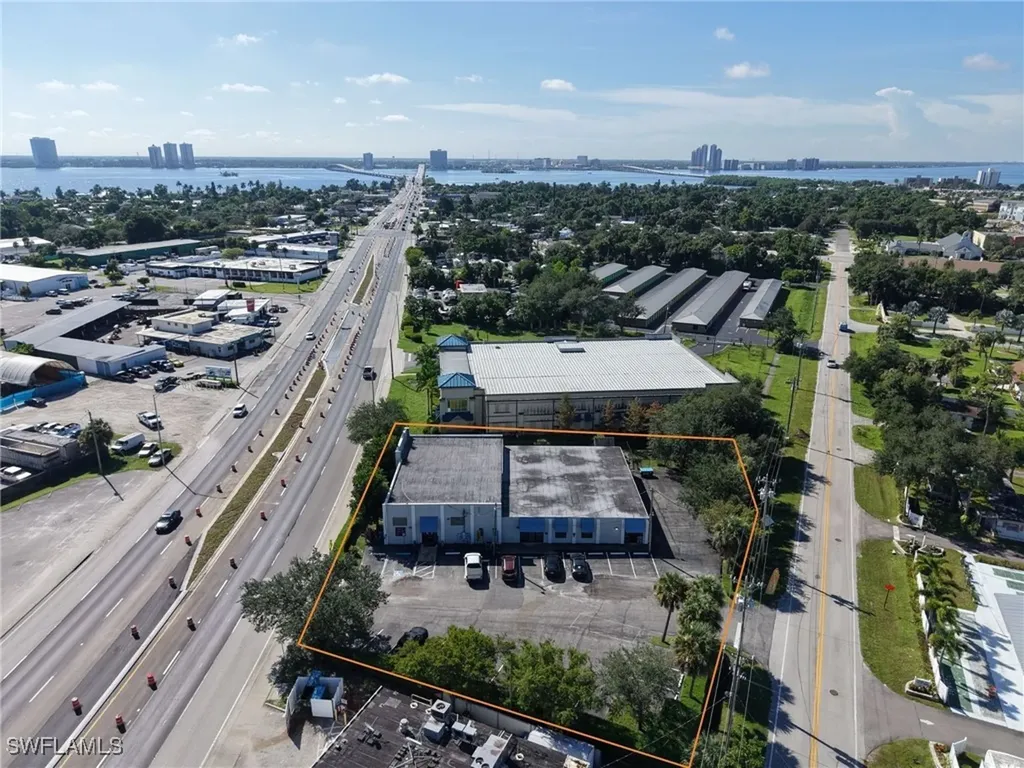1357 N Tamiami Trail North Fort Myers FL 33903