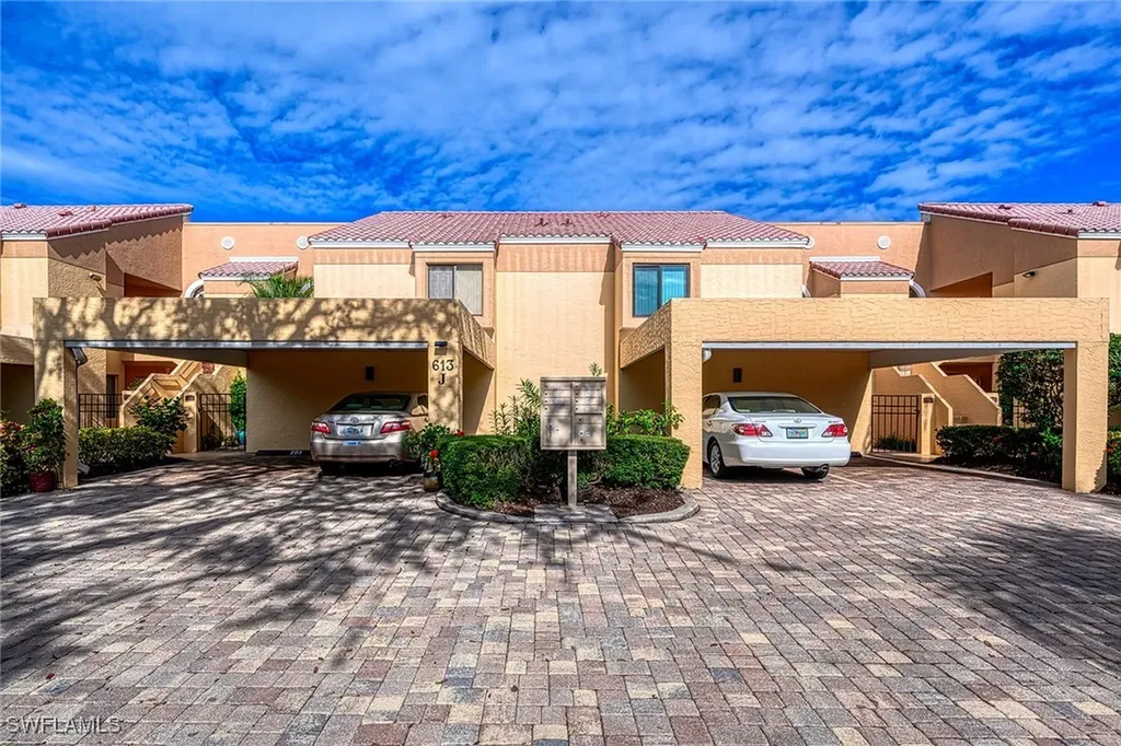 613 Beachwalk Circle Naples FL 34108