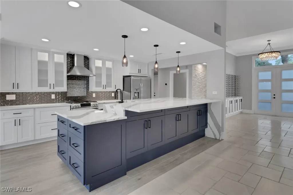 1806 Princess Court Naples FL 34110