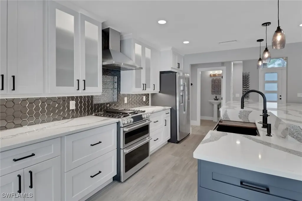 1806 Princess Court Naples FL 34110